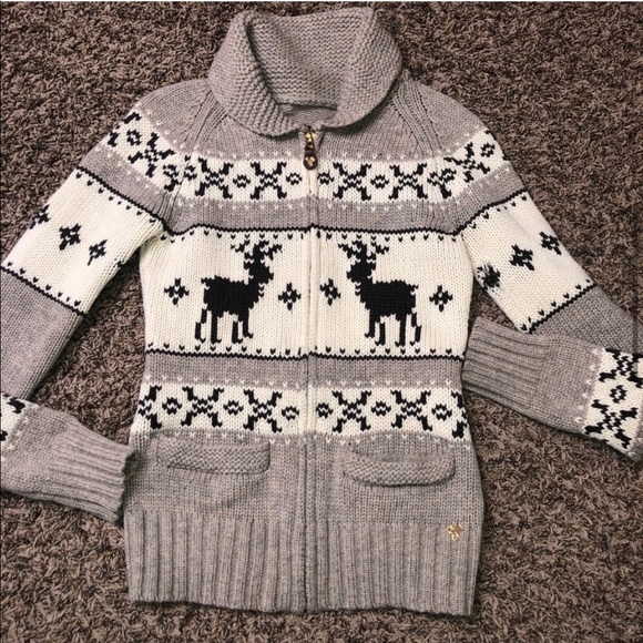 Aritzia Wool Sweater - Picture 1 of 9